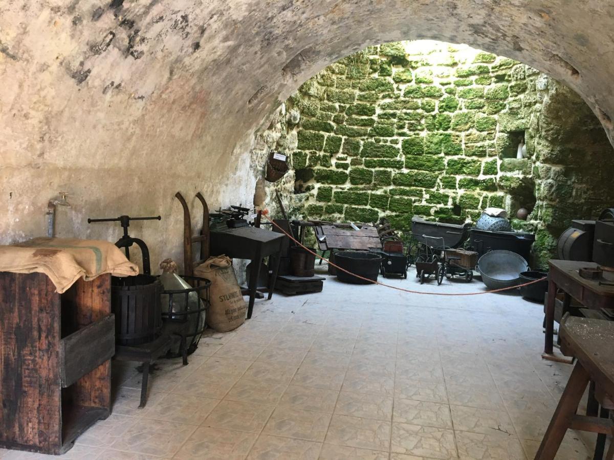 Bed and Breakfast « Chez Annie » à Doué-la-Fontaine Extérieur photo
